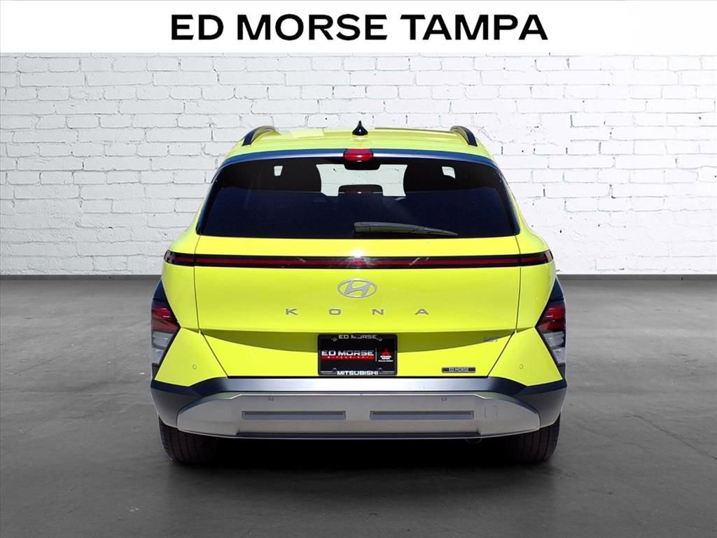 Used 2024 Hyundai Kona Limited FWD image 4