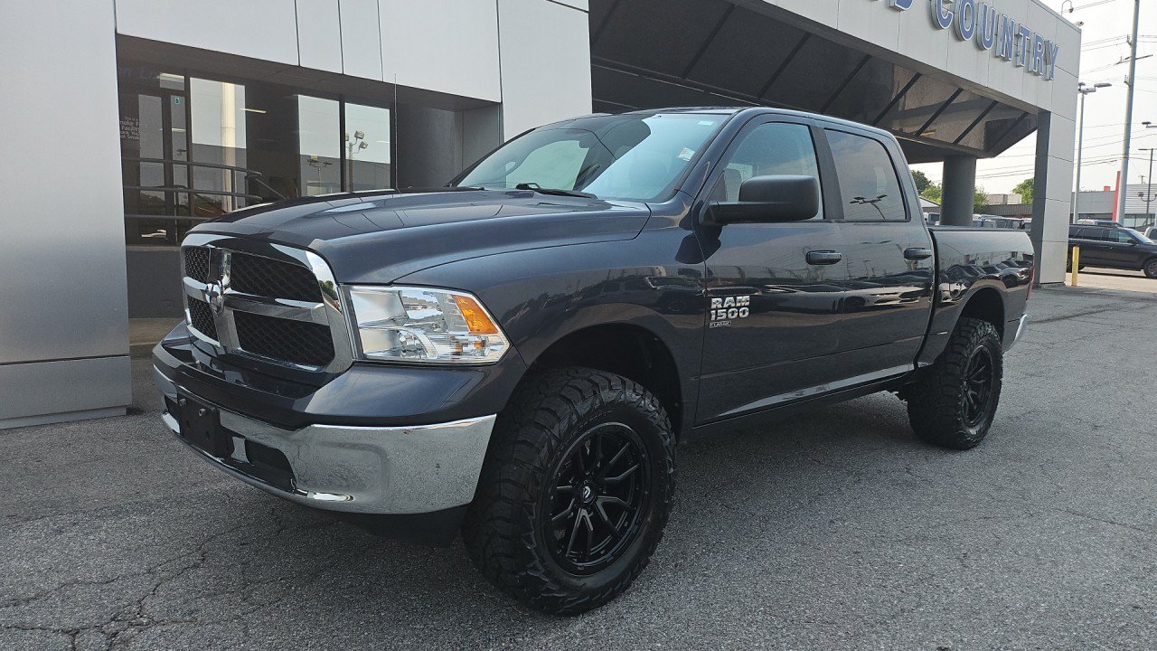 Used 2021 RAM 1500 Classic SLT AWD/4WD image 8