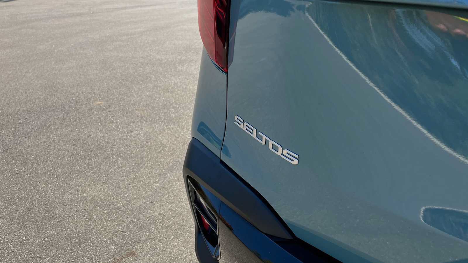 Used 2025 Kia Seltos S AWD/4WD image 19