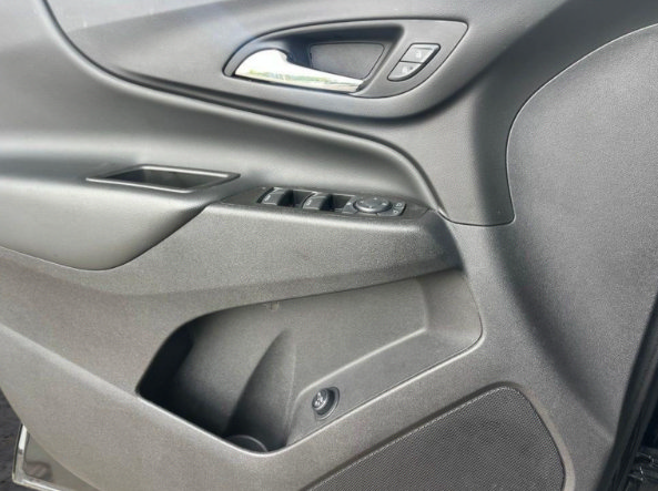 Used 2024 Chevrolet Equinox LT FWD image 6