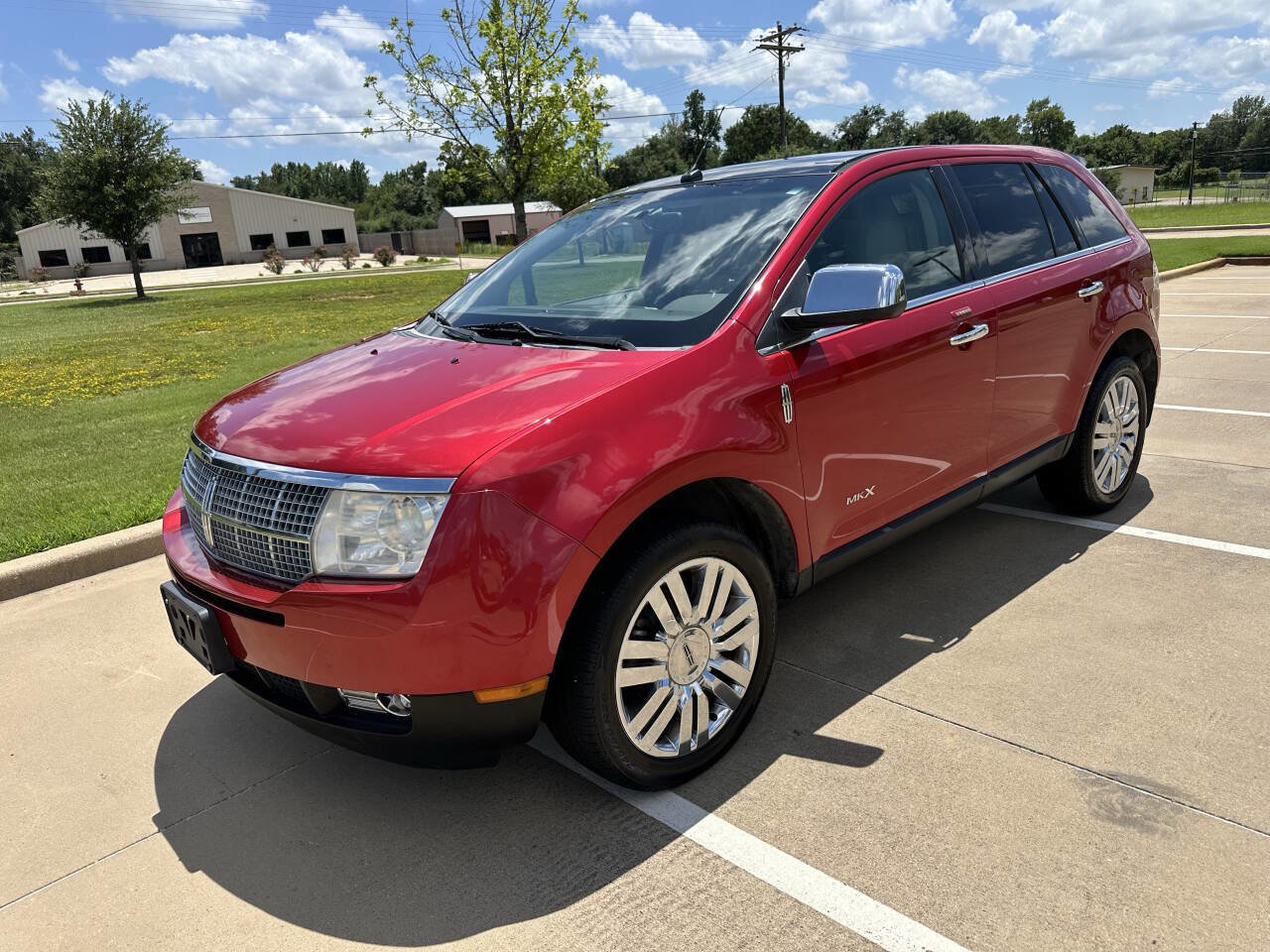 Used 2010 Lincoln MKX 2WD image 2