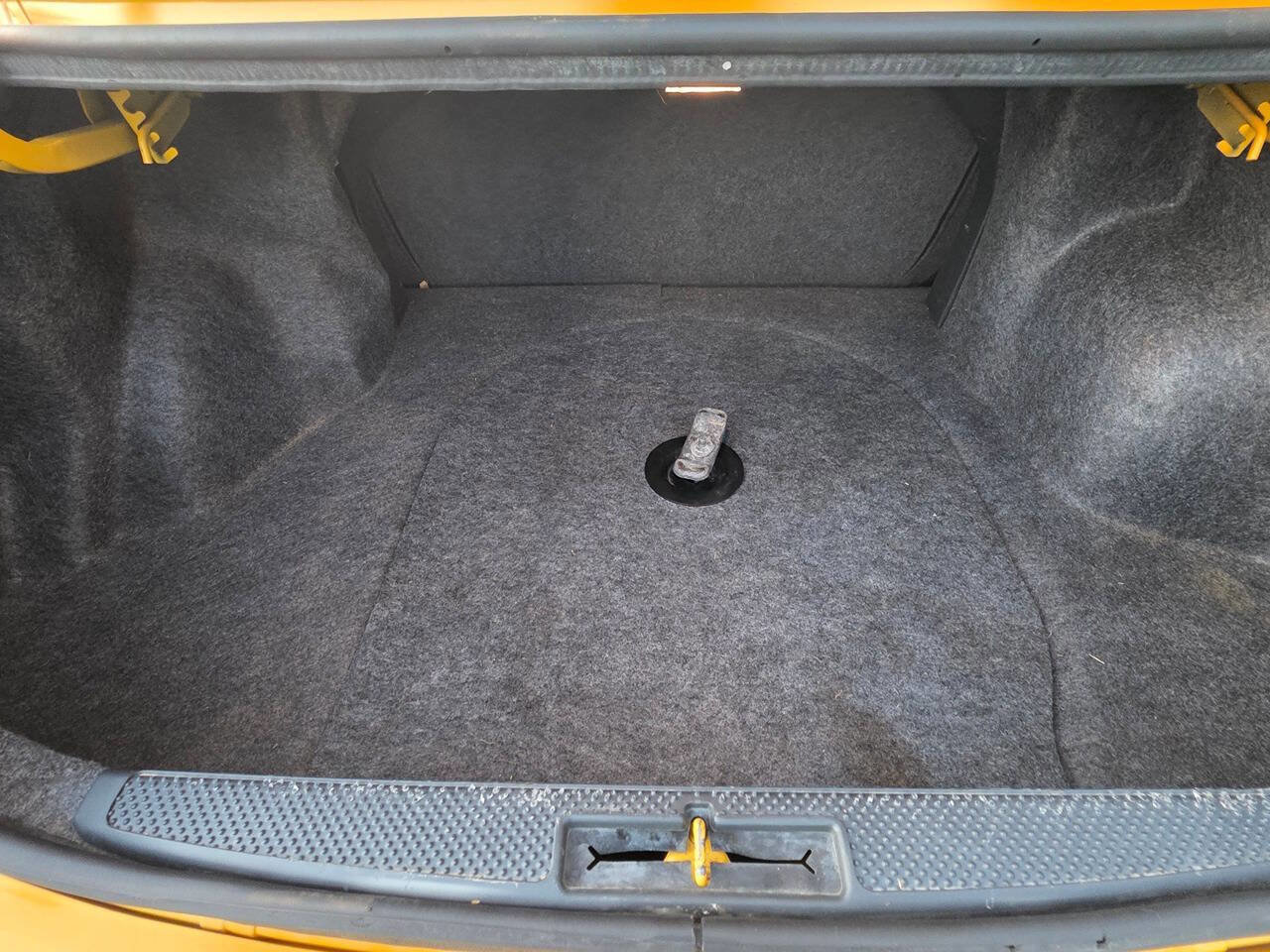 Used 2002 Chevrolet Cavalier Base 2dr Coupe w/ Preferred Equipment Group 1 image 22