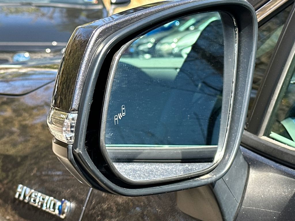 Used 2021 Toyota RAV4 XLE w/ Convenience Package image 19