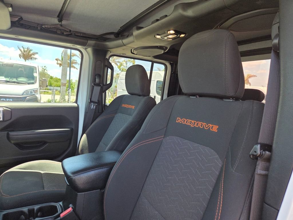 Used 2023 Jeep Gladiator Mojave AWD/4WD image 20