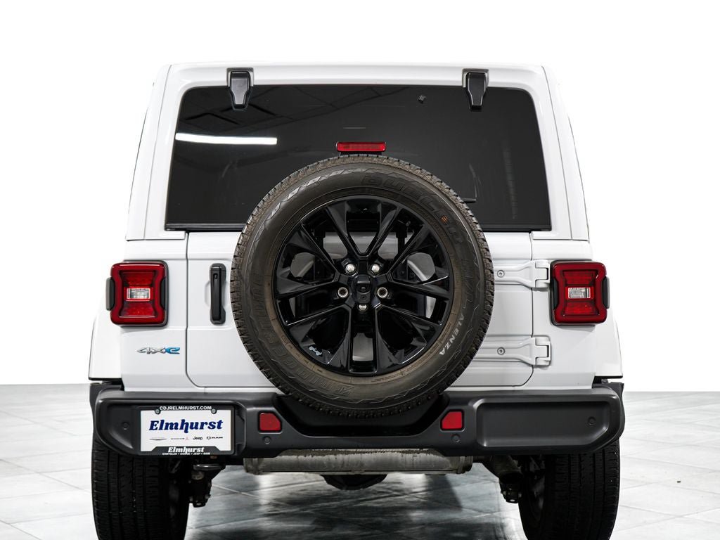 Used 2021 Jeep Wrangler Unlimited Sahara w/ Cold Weather Group AWD/4WD image 6