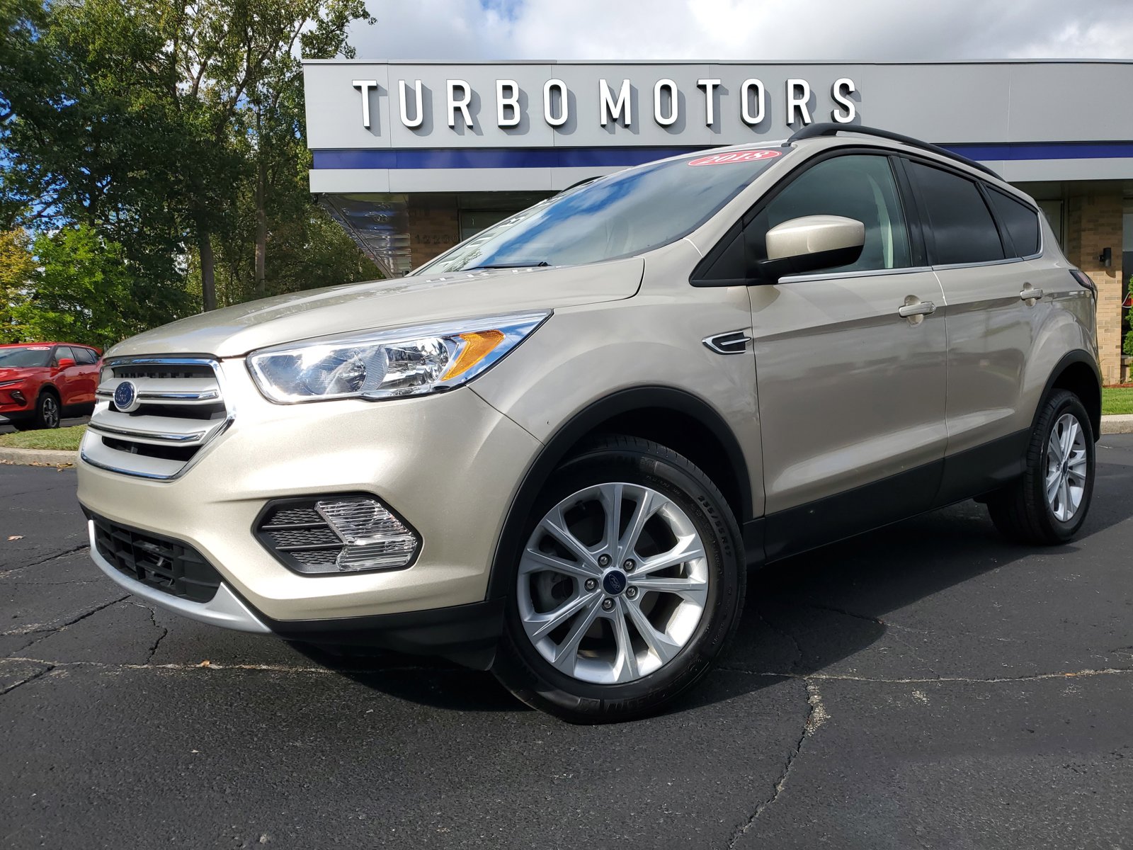 Used 2018 Ford Escape SE w/ SE Sync 3 Package