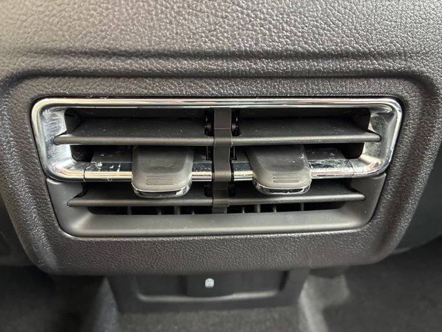 Used 2024 Lincoln Corsair AWD image 23