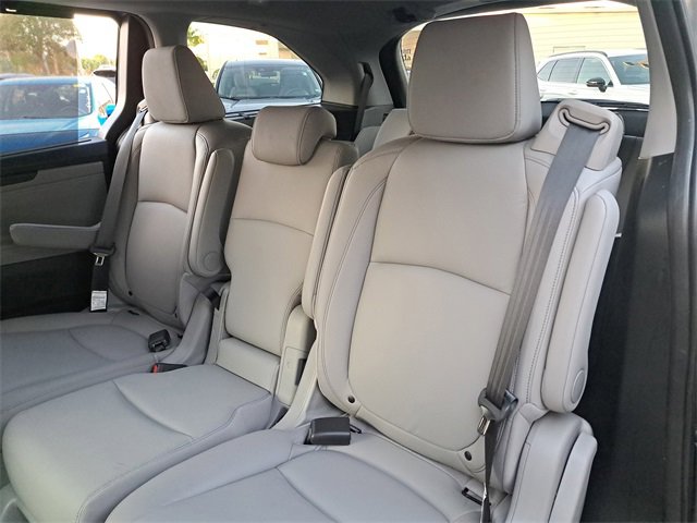 Used 2024 Honda Odyssey Touring image 12