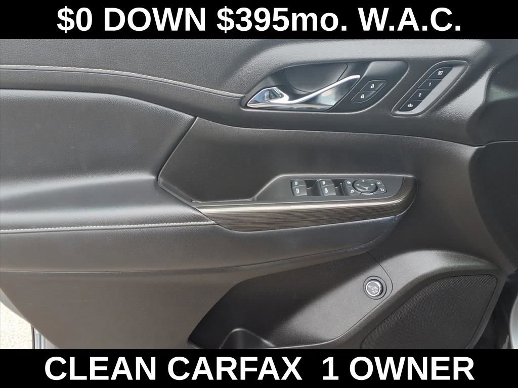 Used 2021 GMC Acadia SLT w/ Technology Package FWD image 10
