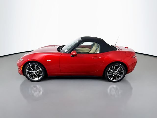 Used 2016 MAZDA MX-5 Miata Grand Touring RWD image 4