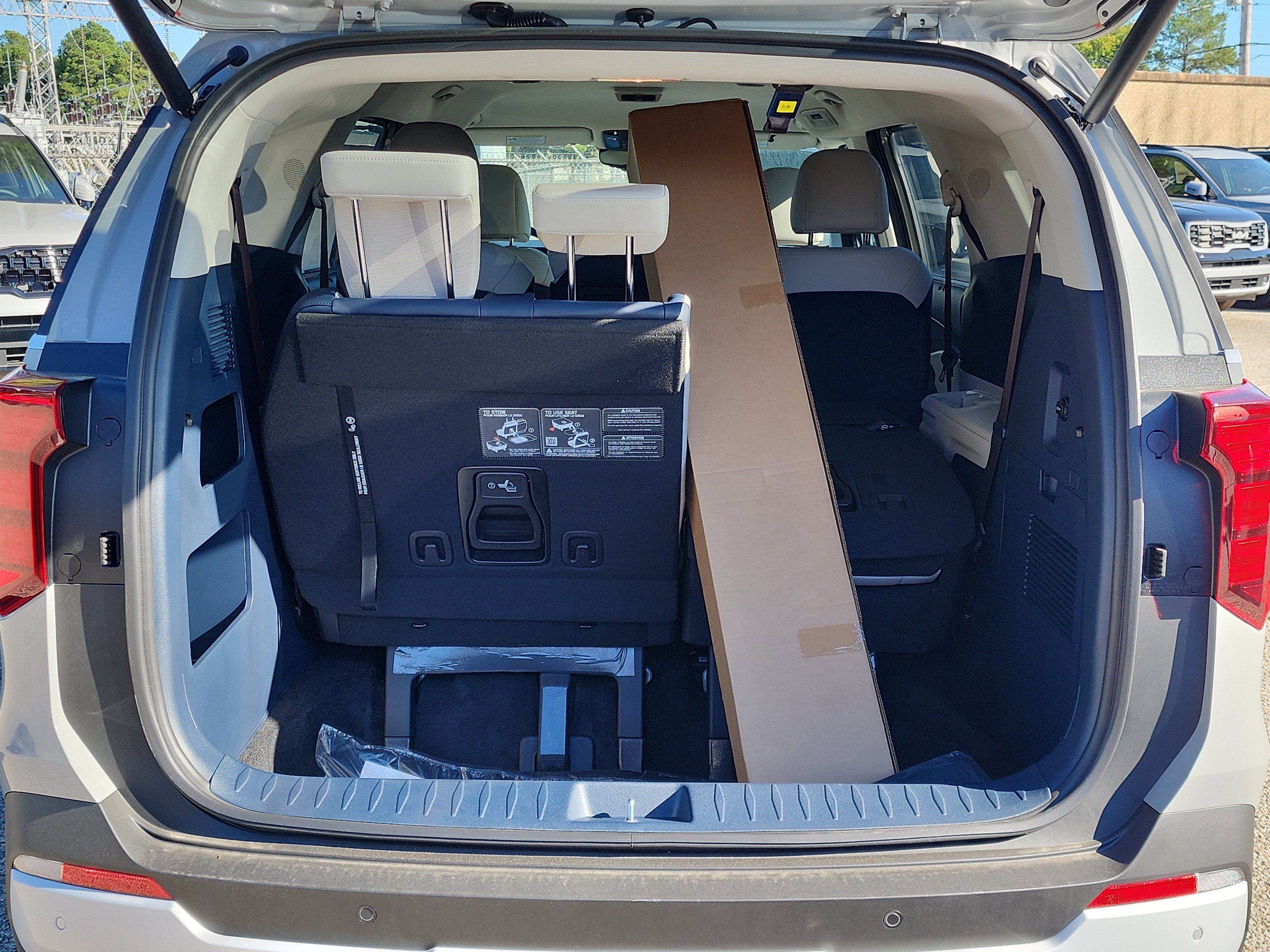 New 2026 Kia Carnival EX image 4