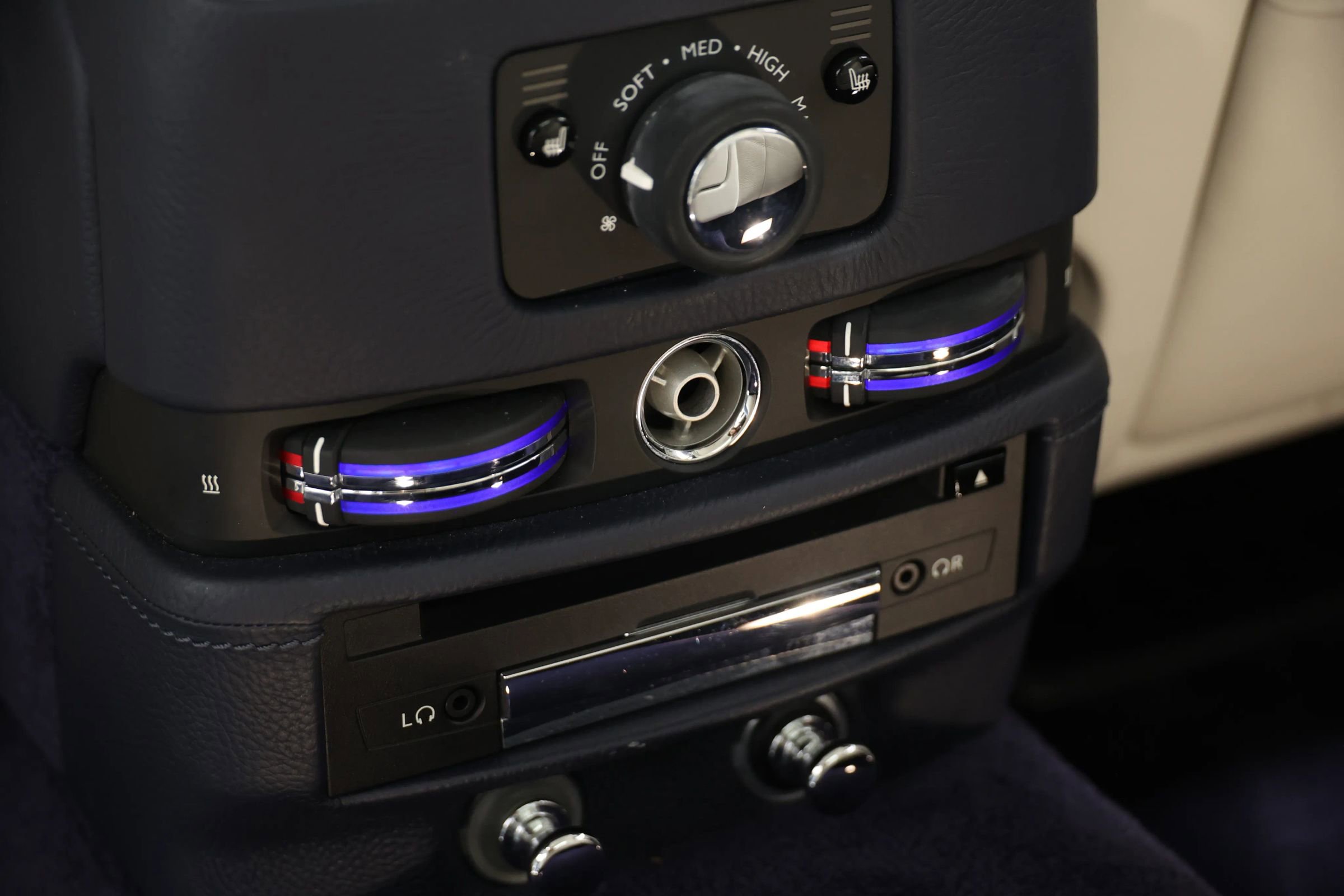 Used 2015 Rolls-Royce Ghost image 60