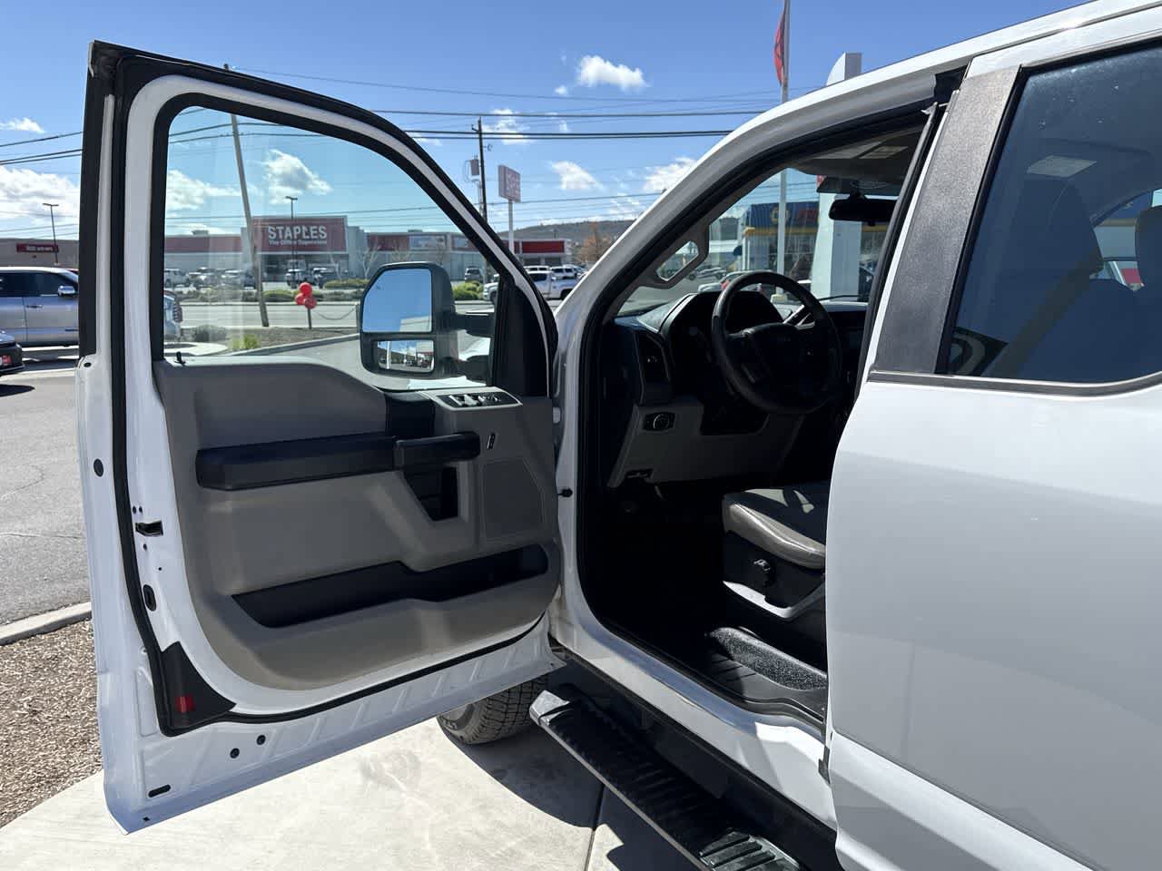 Used 2017 Ford F350 XL w/ Power Equipment Group AWD/4WD image 10