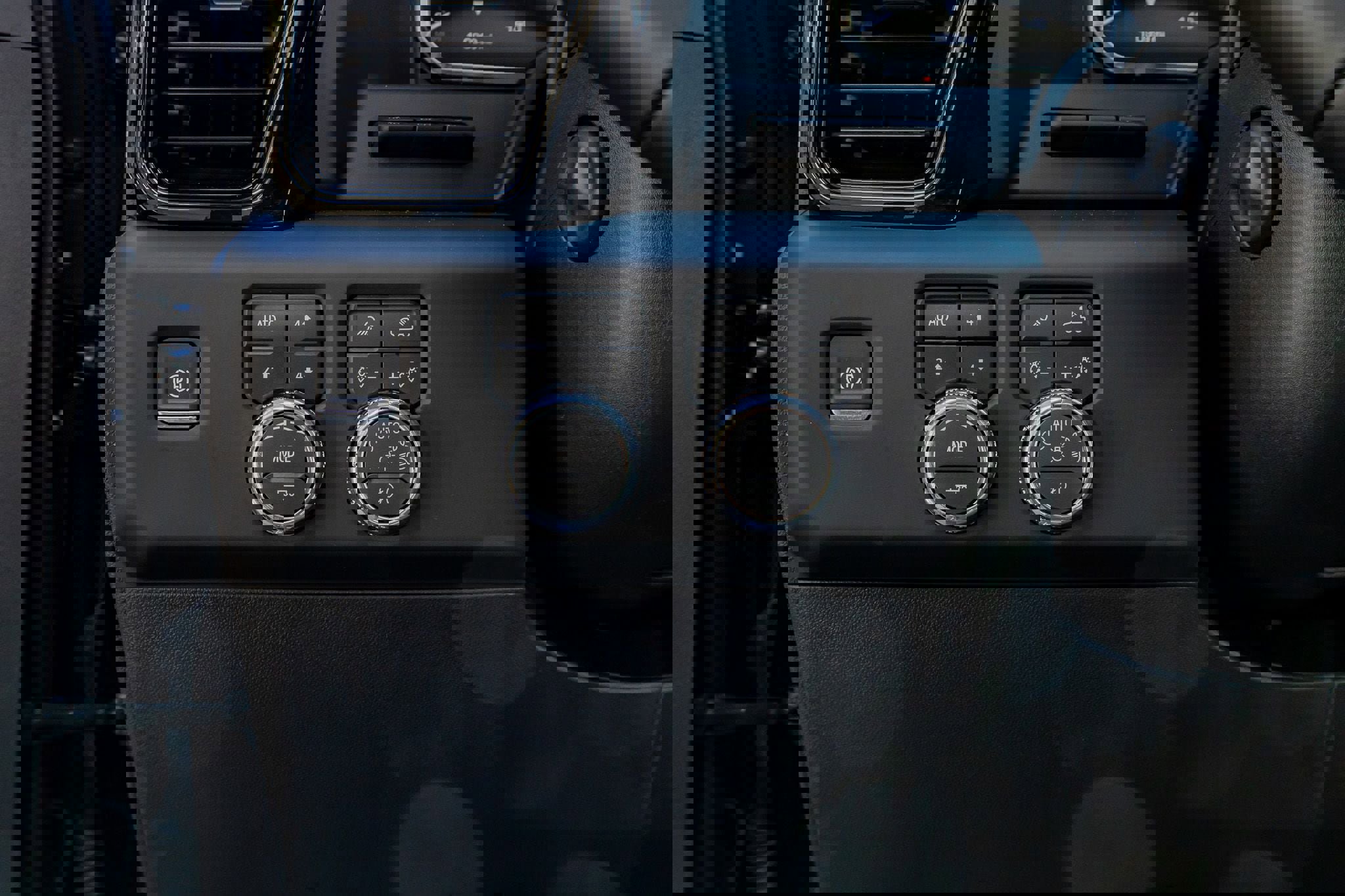 Used 2026 GMC Sierra 1500 AT4 w/ Technology Package image 22