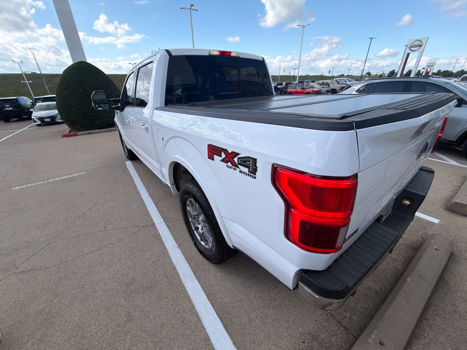 Used 2019 Ford F150 Lariat w/ Equipment Group 501A Mid AWD/4WD image 12