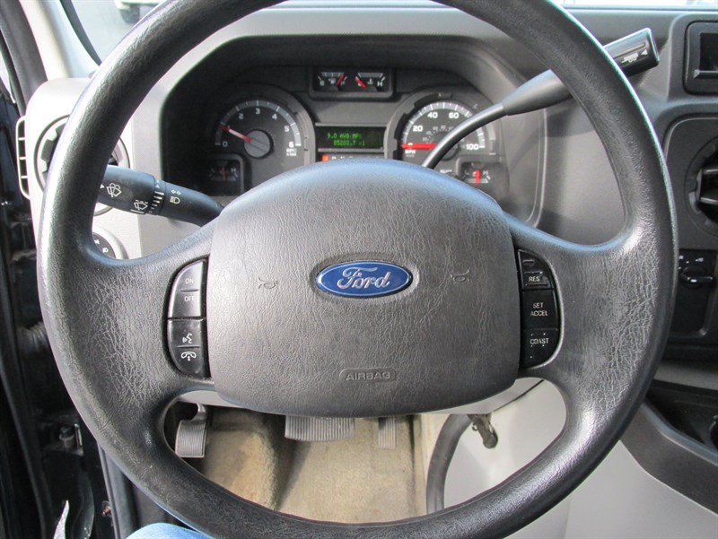 Used 2016 Ford E-350 and Econoline 350 Super Duty RWD image 12