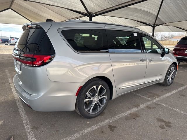 New 2026 Chrysler Pacifica Pinnacle FWD image 6