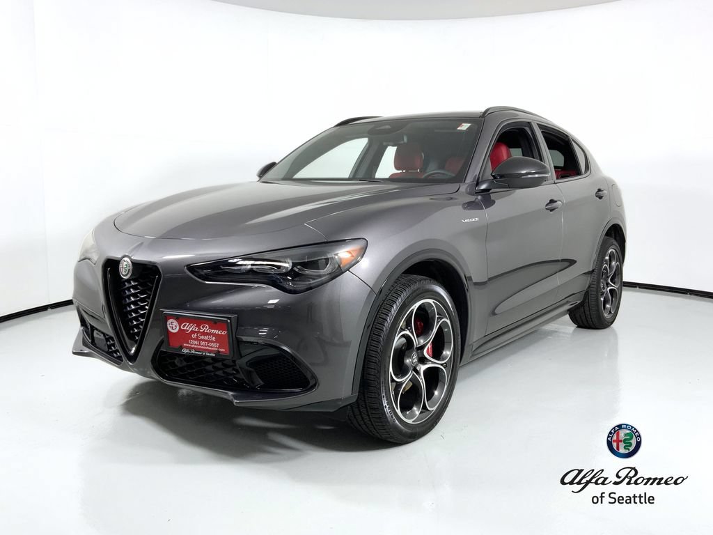 New 2025 Alfa Romeo Stelvio Sprint w/ Veloce Package AWD/4WD image 1