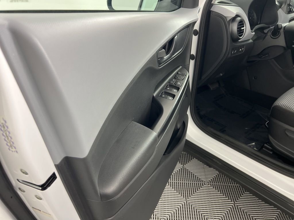 Used 2021 Hyundai Kona SEL w/ Cargo Package AWD/4WD image 19