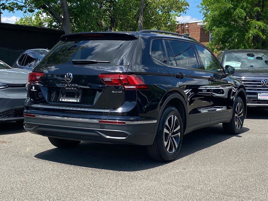 Certified 2024 Volkswagen Tiguan S AWD/4WD image 3