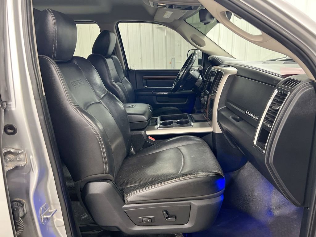 Used 2014 RAM 3500 Laramie AWD/4WD image 17