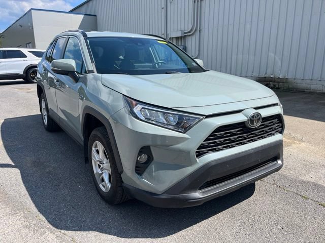 Used 2020 Toyota RAV4 XLE w/ All Weather Liner Package AWD/4WD image 3