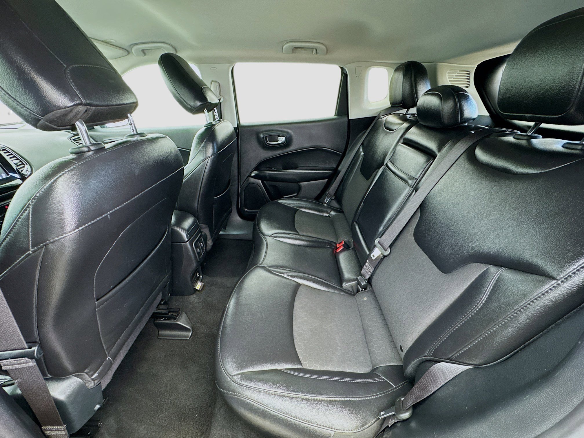 Used 2019 Jeep Compass Altitude image 15