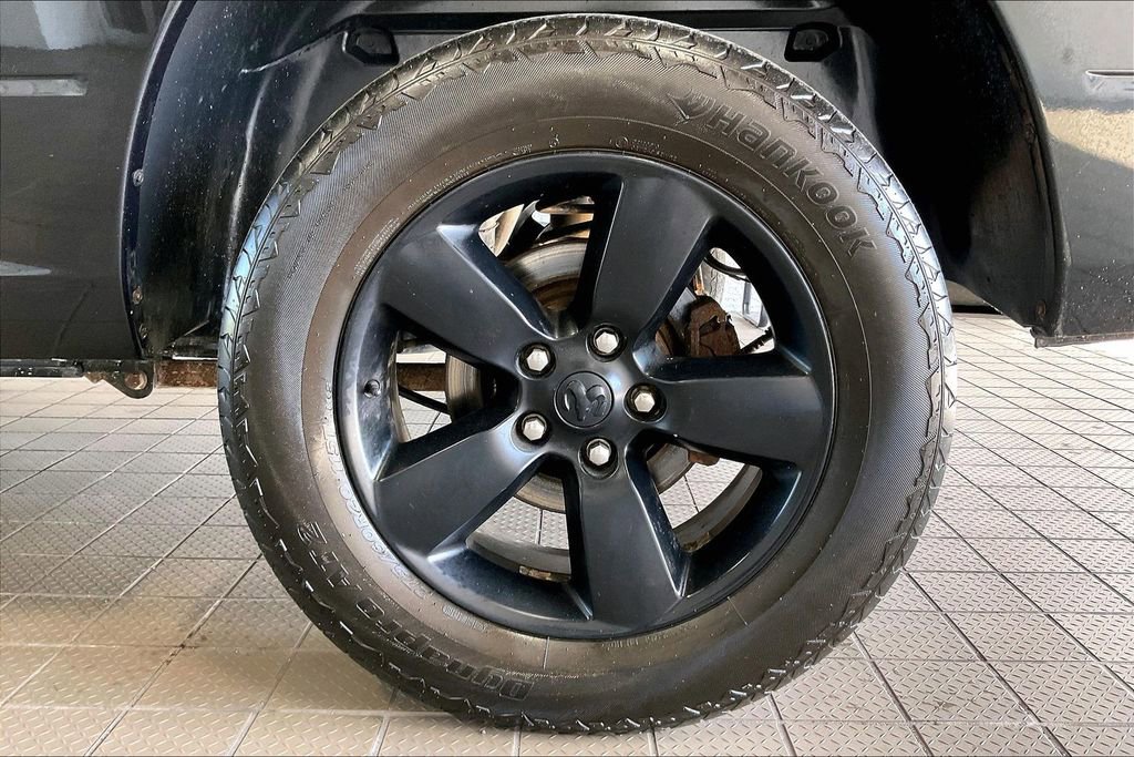 Used 2019 RAM 1500 Express w/ Wheel & Sound Group image 31