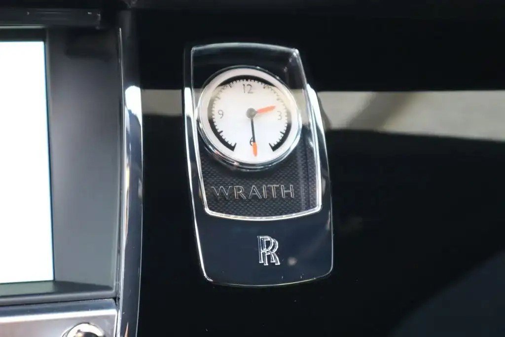 Used 2015 Rolls-Royce Wraith RWD image 19