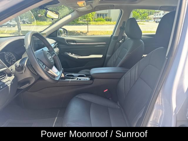 Used 2024 Nissan Altima 2.0 SR FWD image 14
