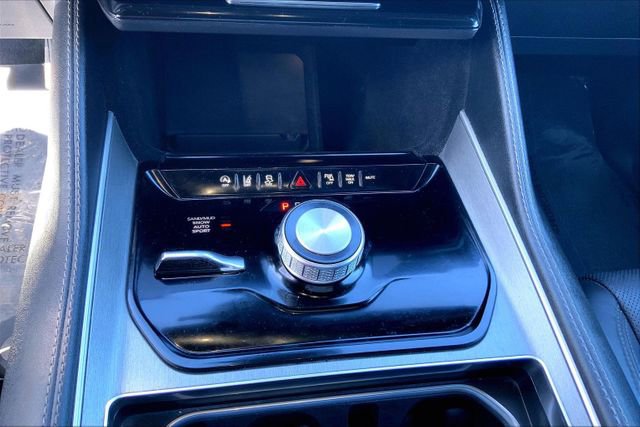 Used 2025 Jeep Wagoneer L Series II image 37