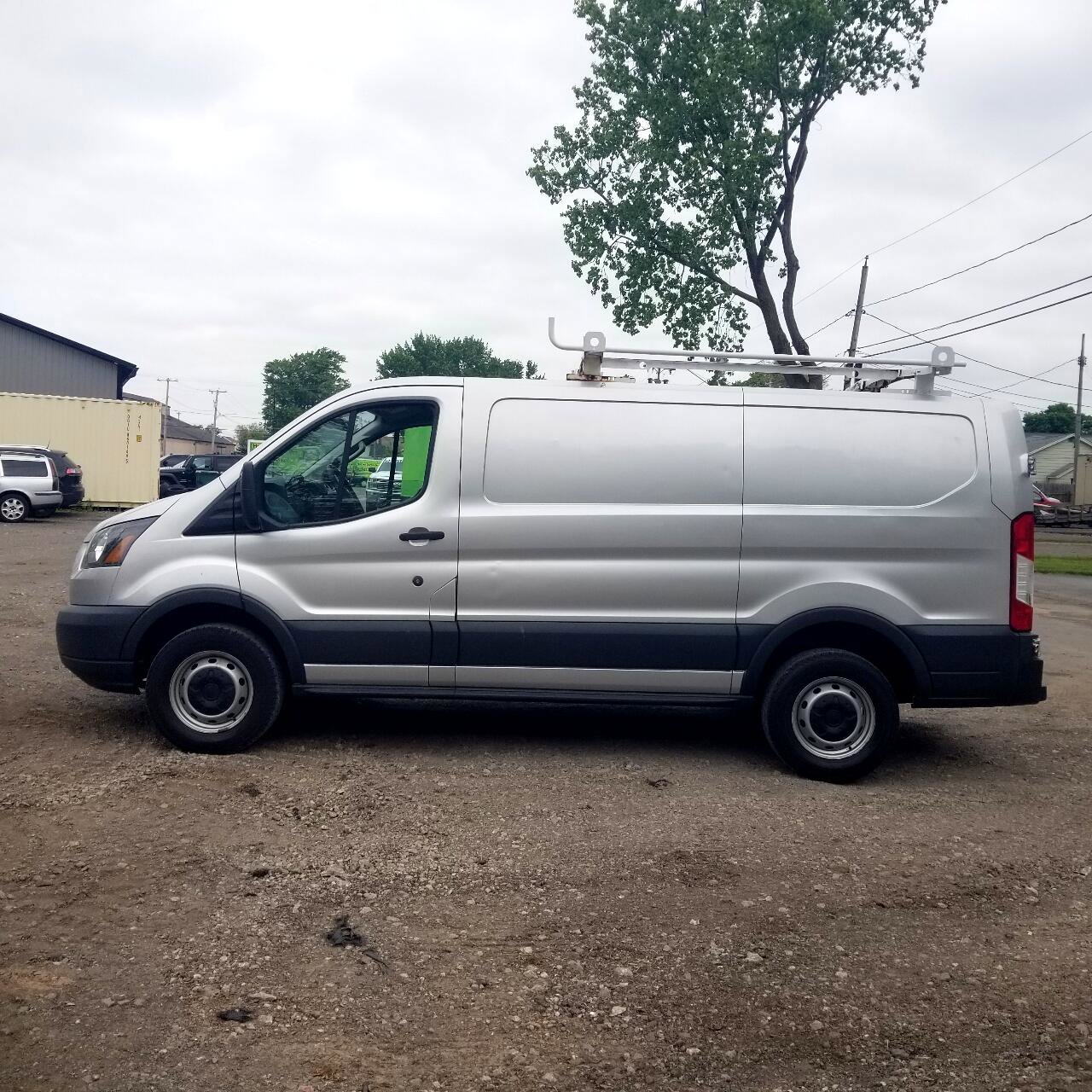 Used 2016 Ford Transit 250 130 Low Roof image 2