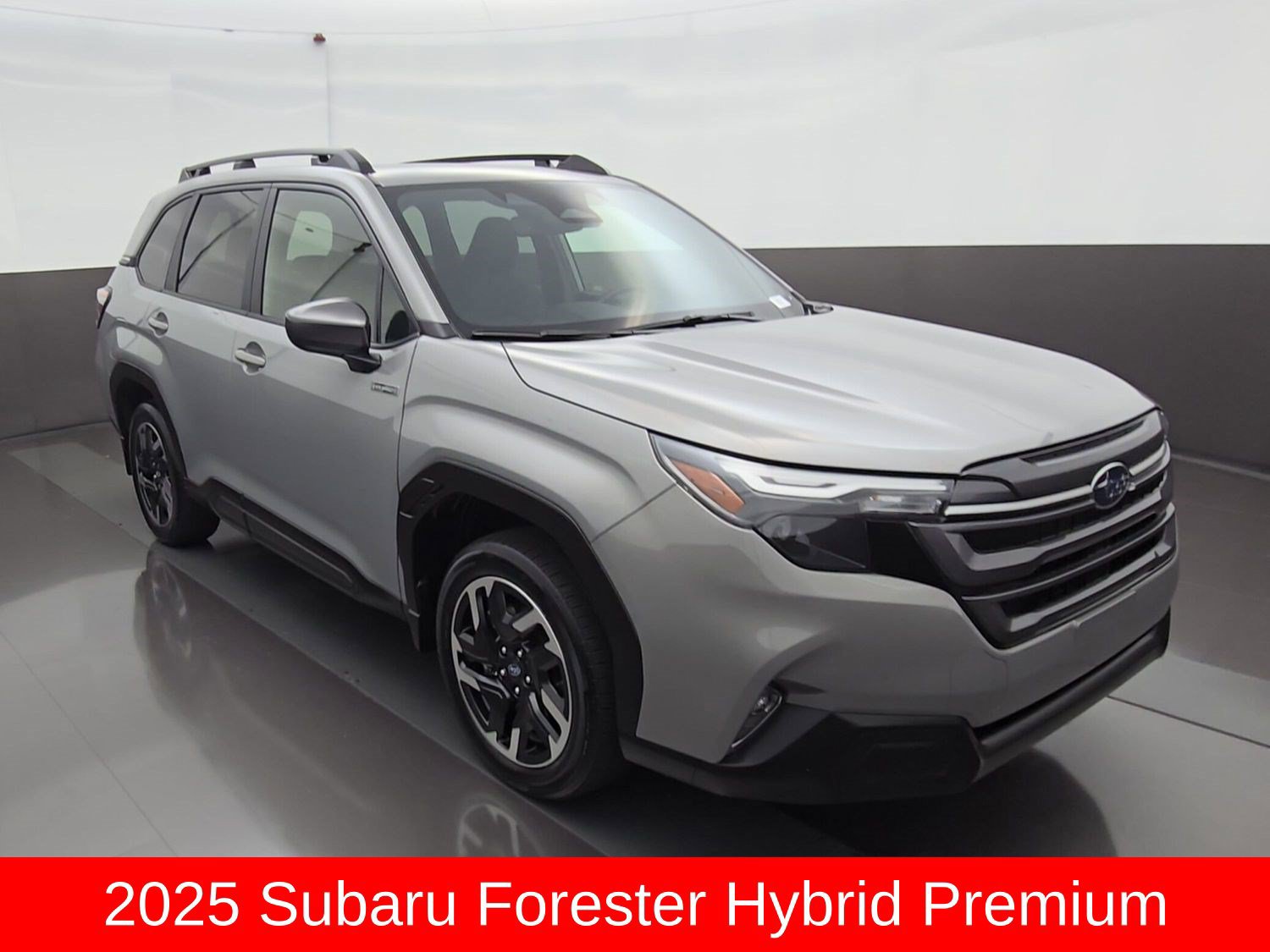 Used 2025 Subaru Forester Premium AWD/4WD image 1