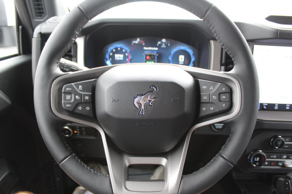 New 2026 Ford Bronco Outer Banks AWD/4WD image 25