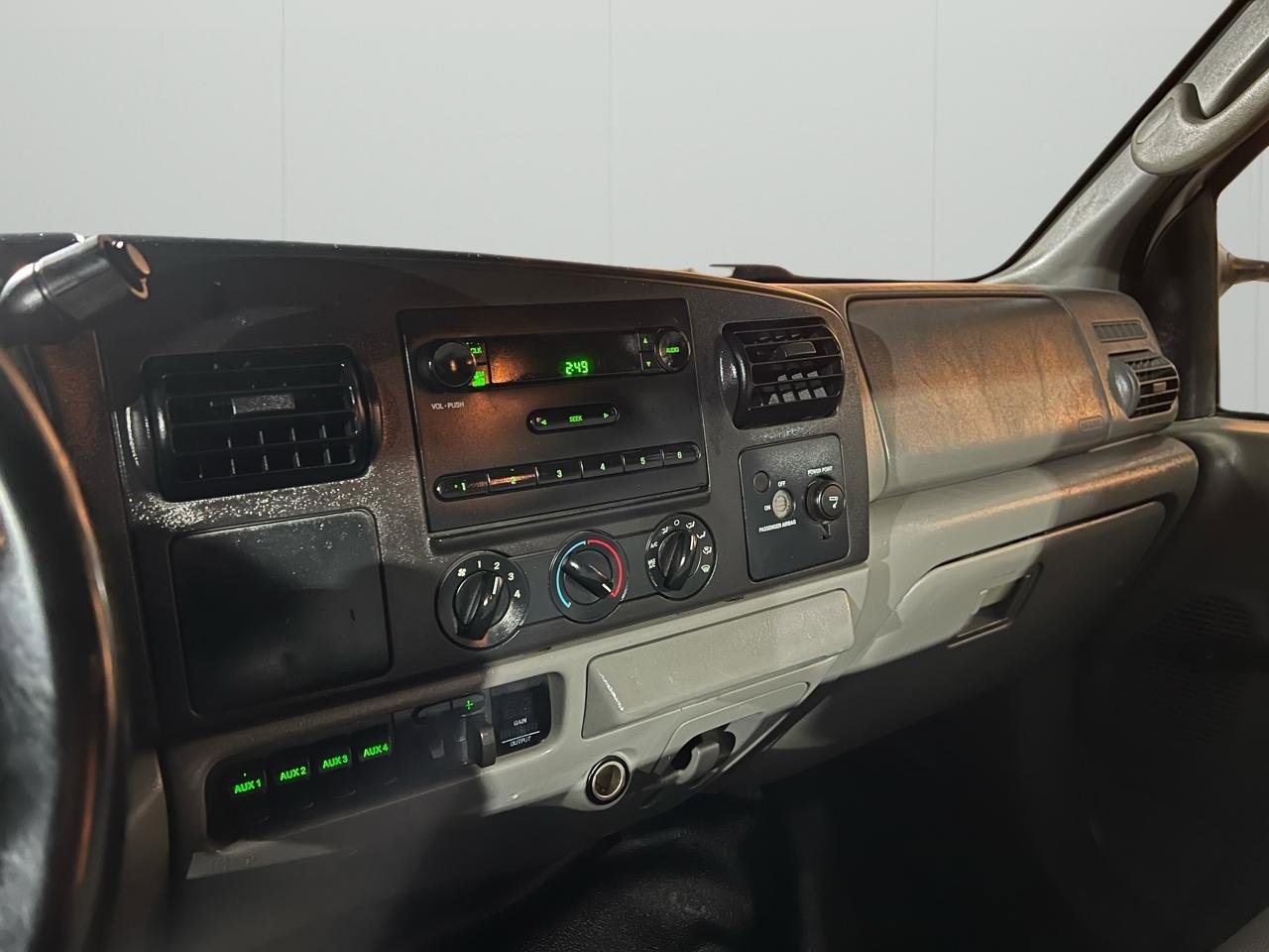 Used 2006 Ford F350 XLT image 38