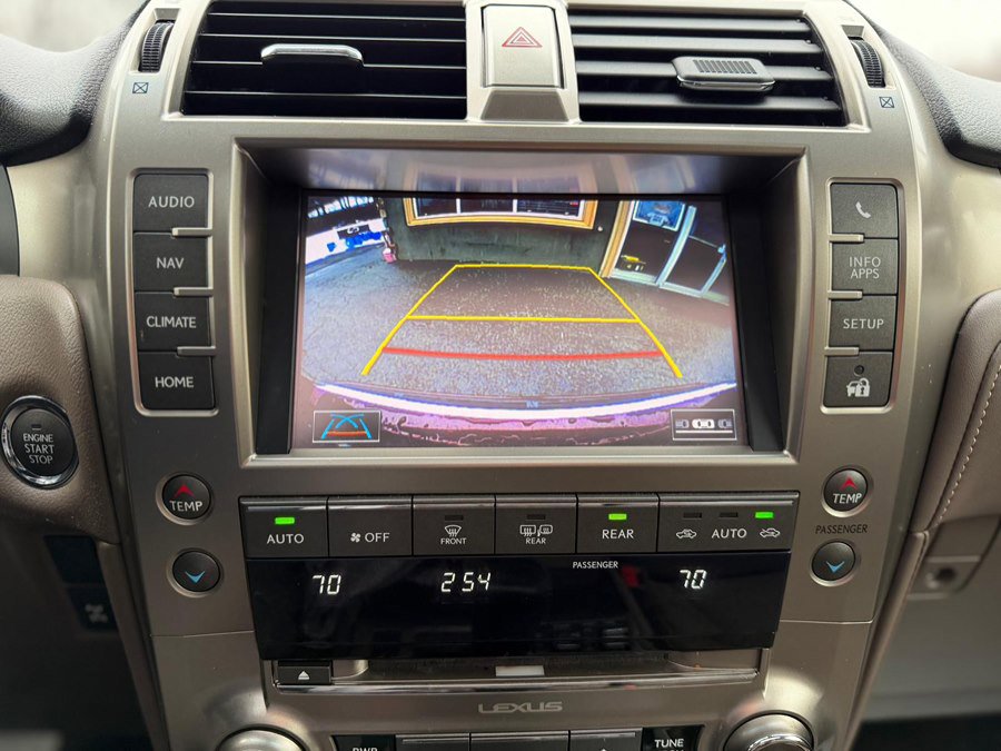Used 2014 Lexus GX 460 Luxury w/ Driver Support Package image 35