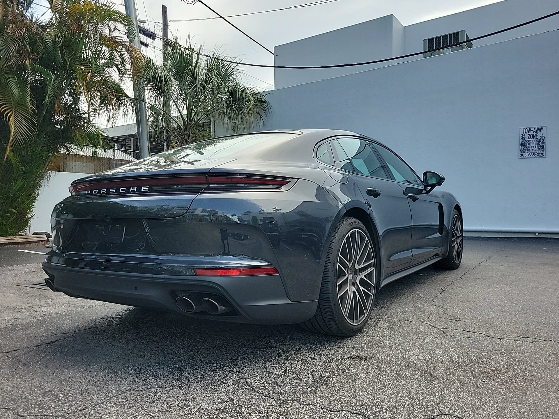 Used 2024 Porsche Panamera w/ Premium Package RWD image 9