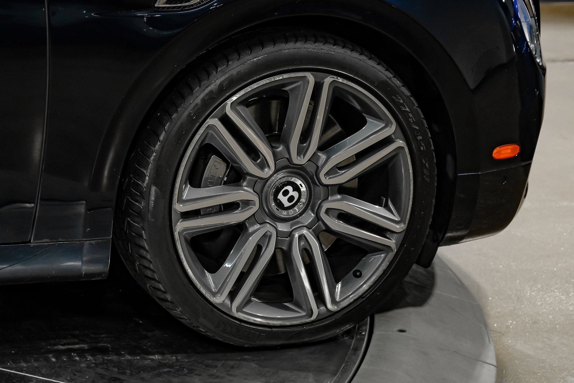 Used 2018 Bentley Flying Spur W12 AWD/4WD image 70
