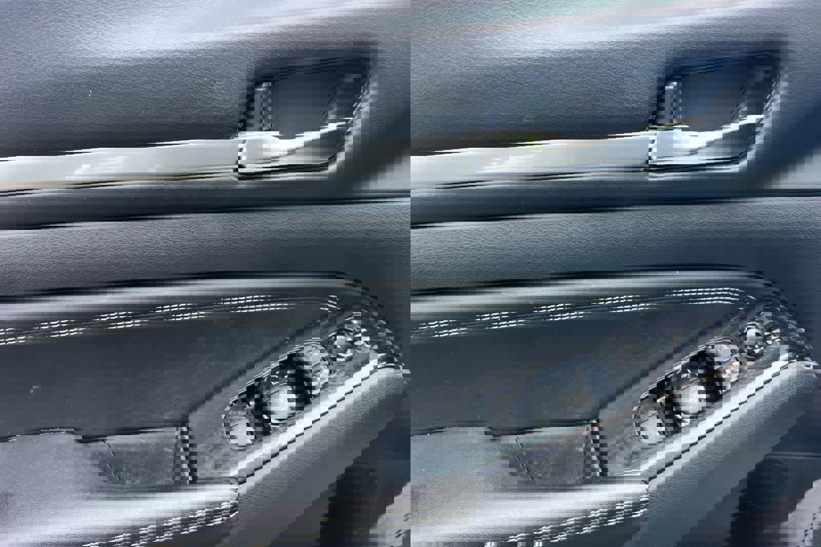 Used 2020 Nissan Altima 2.5 SV image 13