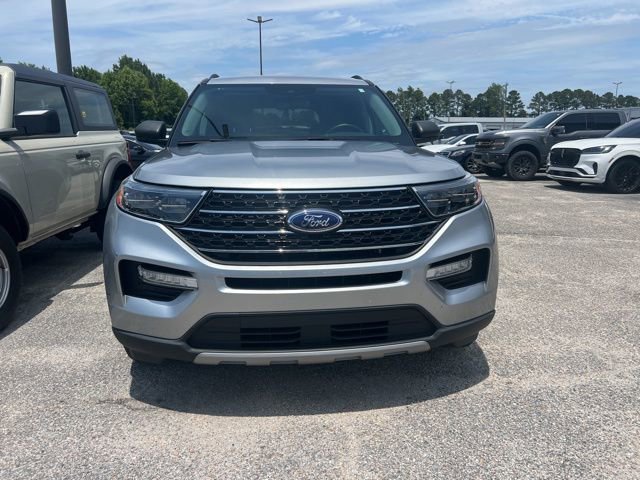 Used 2023 Ford Explorer XLT w/ Equipment Group 202A RWD image 8