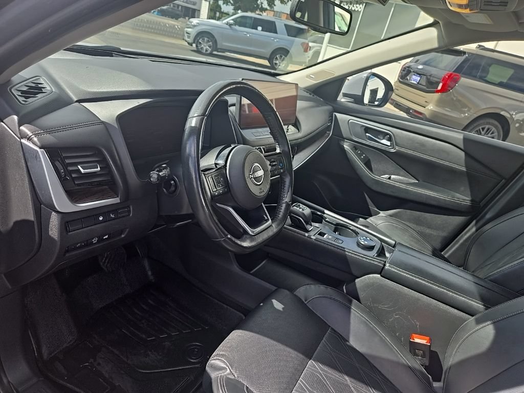 Used 2024 Nissan Rogue Platinum w/ Platinum Premium Package AWD/4WD image 11