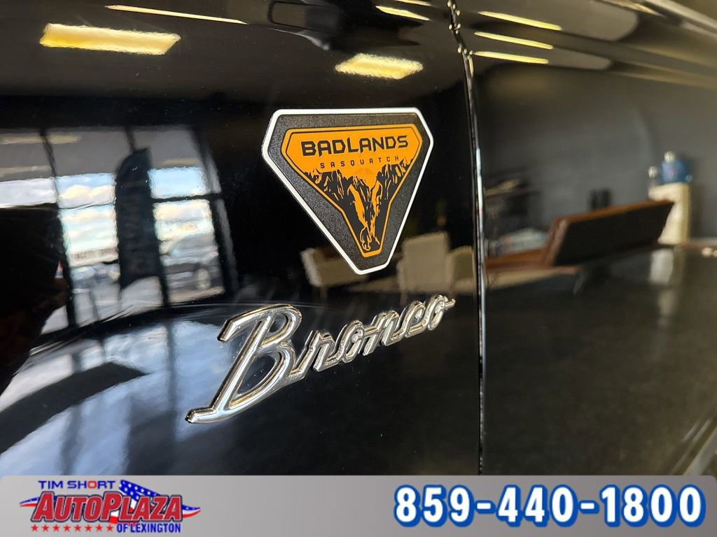 Used 2022 Ford Bronco Badlands w/ Sasquatch Package image 12