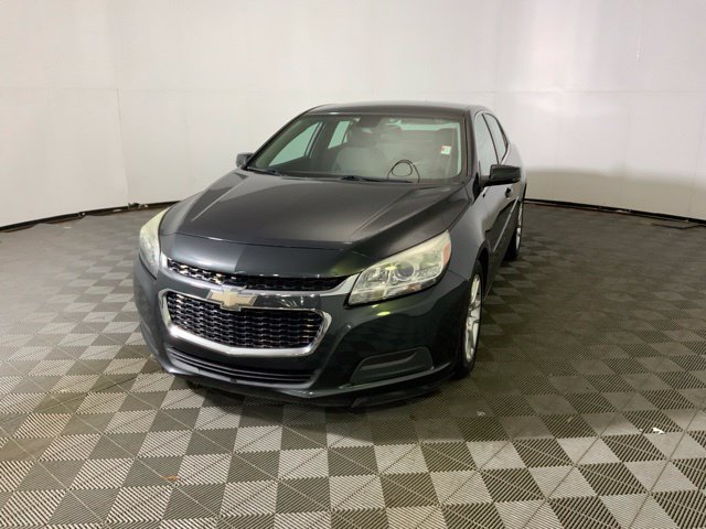 Used 2015 Chevrolet Malibu LT w/ Power Convenience Package FWD image 3