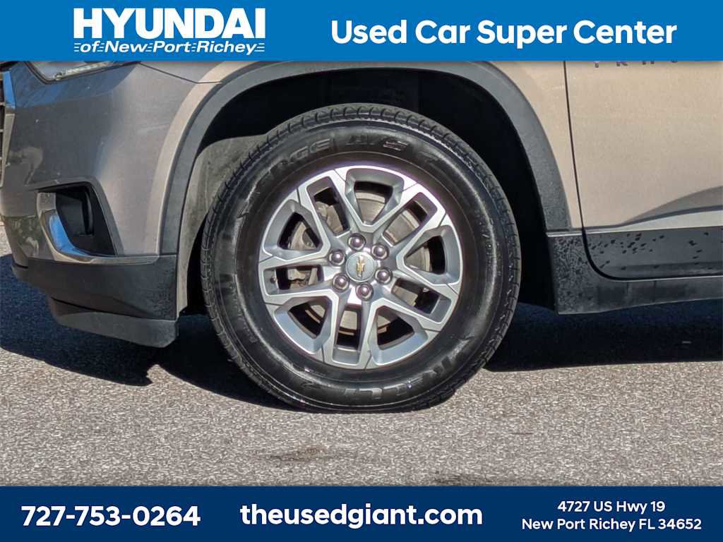Used 2019 Chevrolet Traverse LT image 10