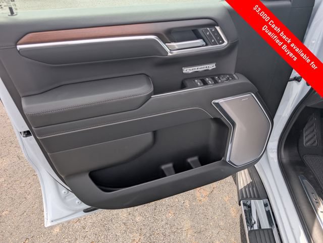 New 2026 GMC Sierra 1500 Denali w/ LPO, Black Badging Package AWD/4WD image 16