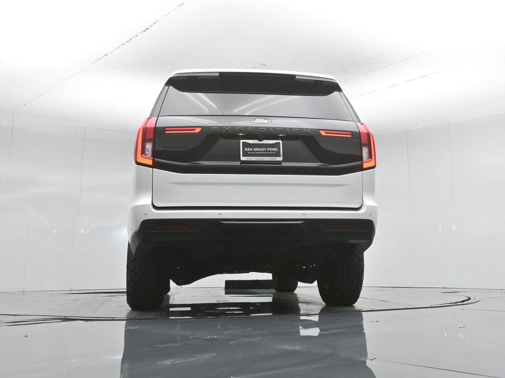 Used 2025 Ford Expedition Tremor AWD/4WD image 56