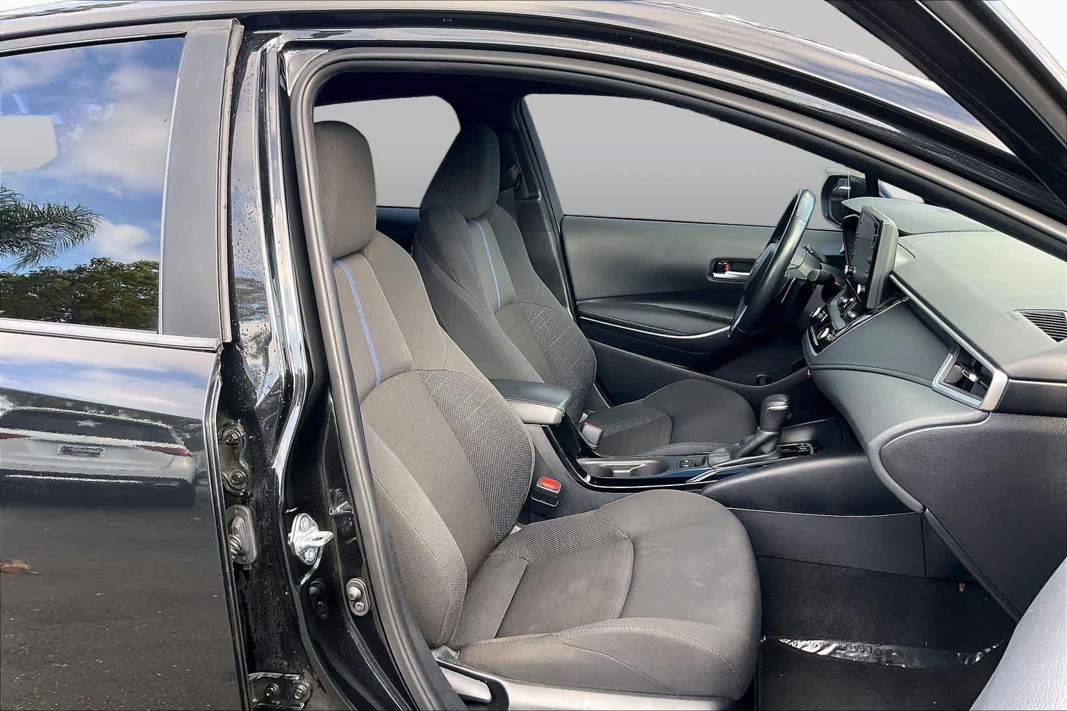 Used 2022 Toyota Corolla SE FWD image 8