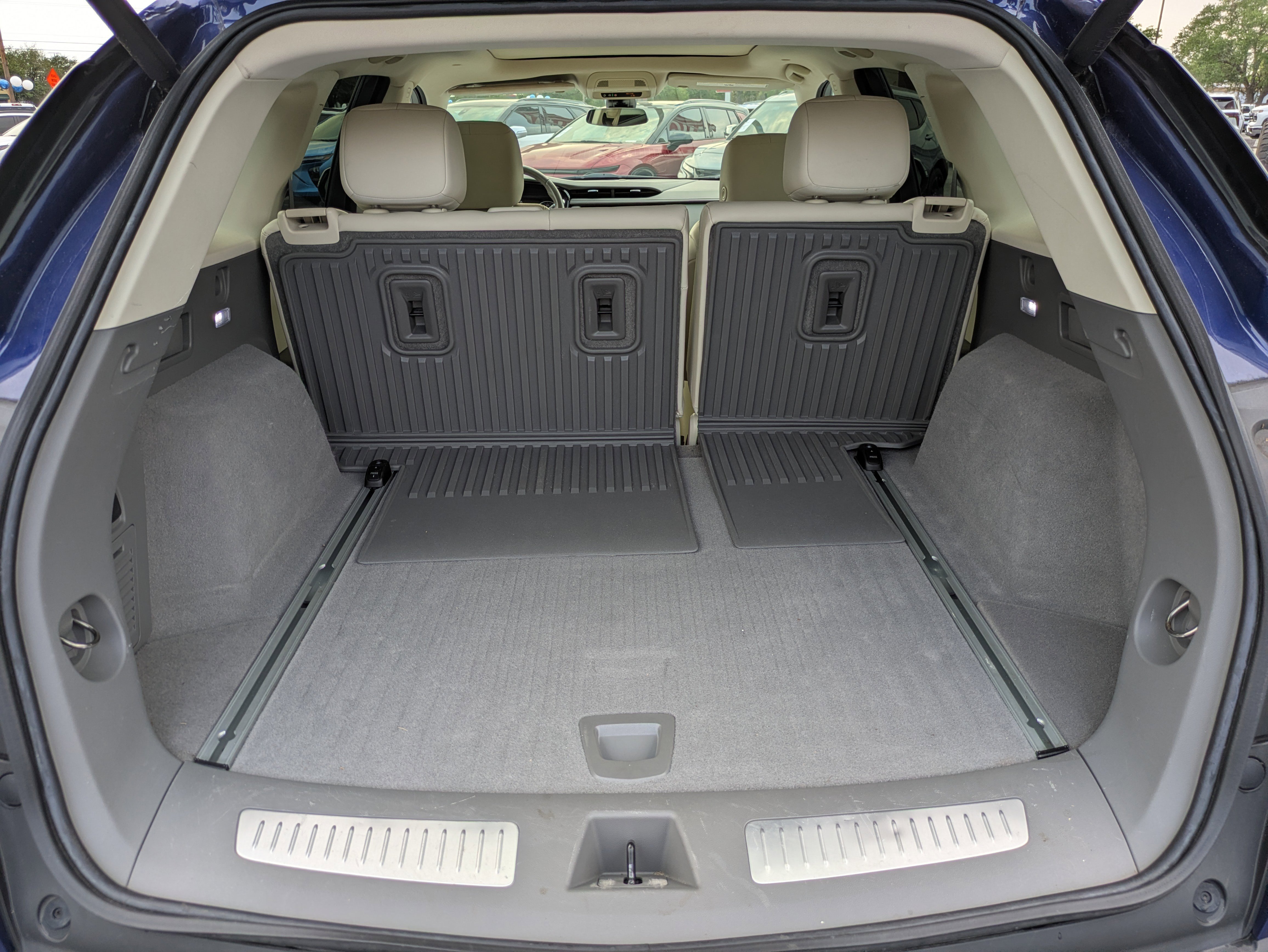 Certified 2023 Cadillac XT5 Premium Luxury w/ LPO, Floor Liner Package FWD image 7