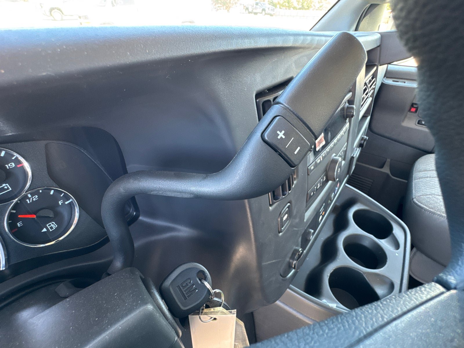 New 2025 GMC Savana 3500 w/ Power Convenience Package RWD image 32