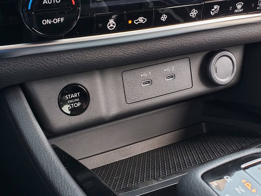 New 2026 Nissan Rogue SV AWD/4WD image 28